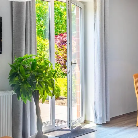 Unterm Dachläufer Eg * Boltenhagen